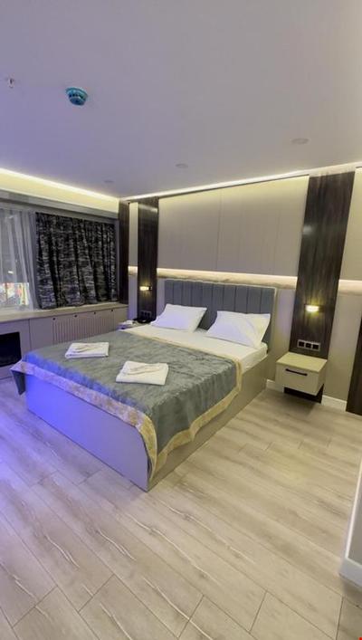 Meros Hotel