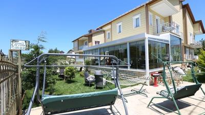 Assortie La Villa Hotel