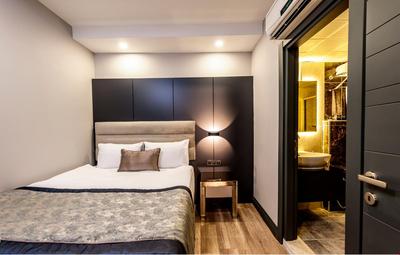 A Palace Suites