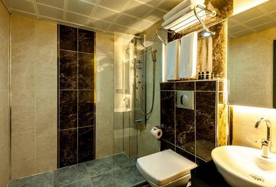 A Palace Suites