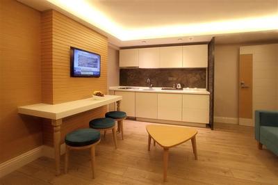 Carina Park Suites