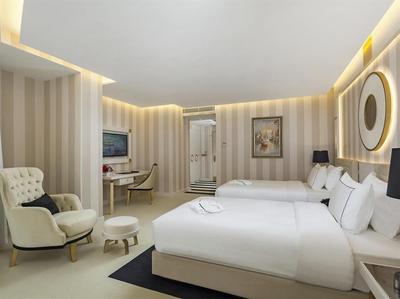 Ramada Hotel & Suites Sisli by Wyndham