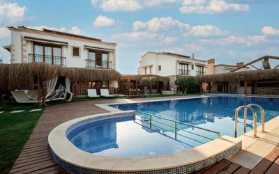 Albeon Butik Otel Alaçatı