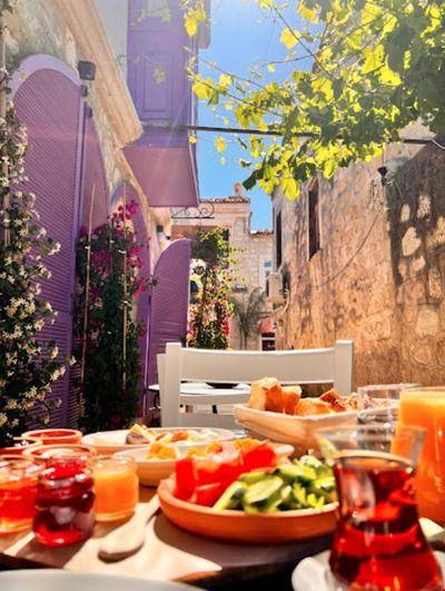 Selavi Hotel
