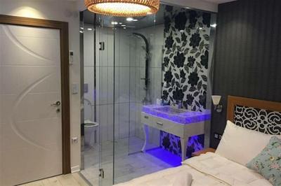 Lila Hotel