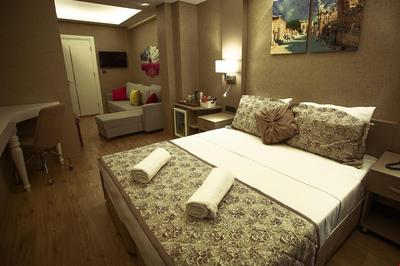 Hotel İz