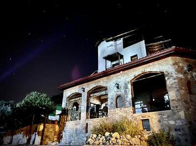 Pir Efes Konakları