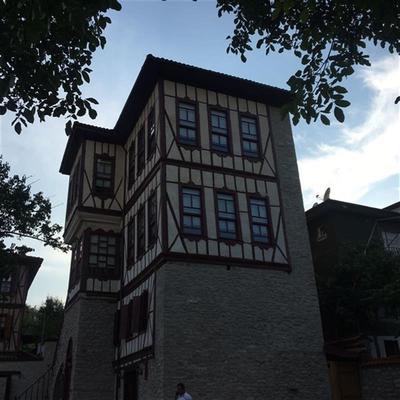 Karaüzümler Konağı