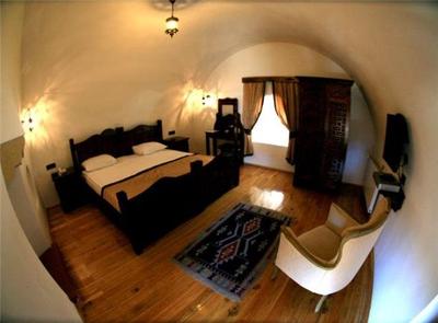 Kurşunluhan Hotel