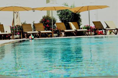 Olivias Group Hotel