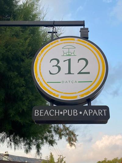 312