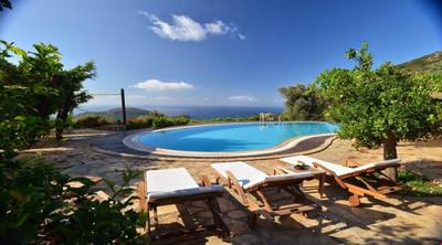 Zephyros Hotel