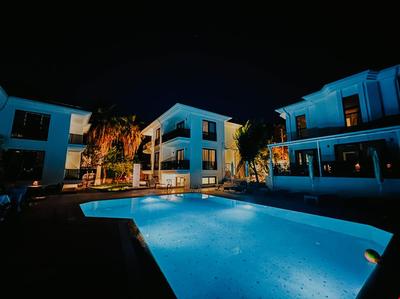 Marla Suite