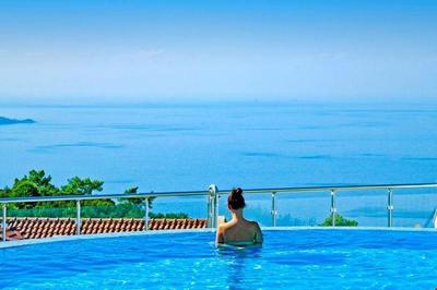 Sertil Deluxe Tropical Suites
