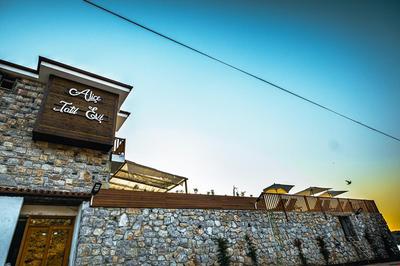 Alice Tatil Evi