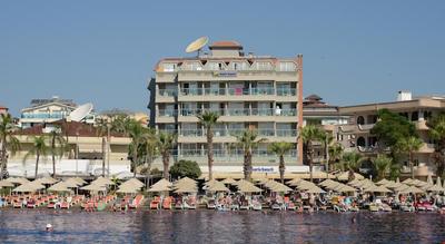 Maris Beach Hotel