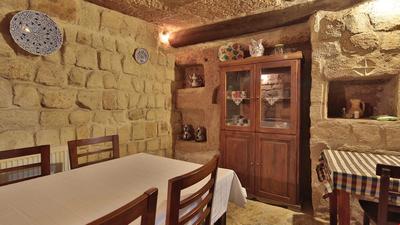 Heaven Cave House