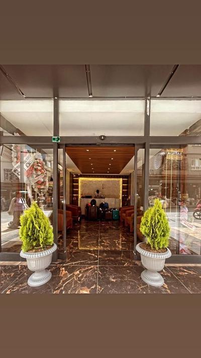 Rever Hotel