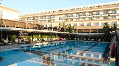 Crystal De Luxe Resort & Spa Hotel