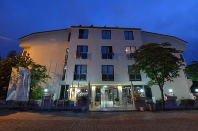 Kaftans Hotel by RRH&R