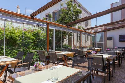 Elia Otel Cunda by Ortunc (+8)