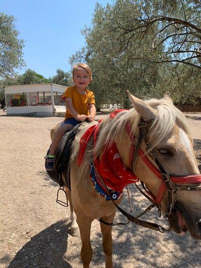 Mutluköy Nostalji Tatil Köyü