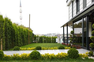 Gardenmode Airport Hotel