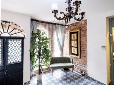 The Red Tent Suite 88