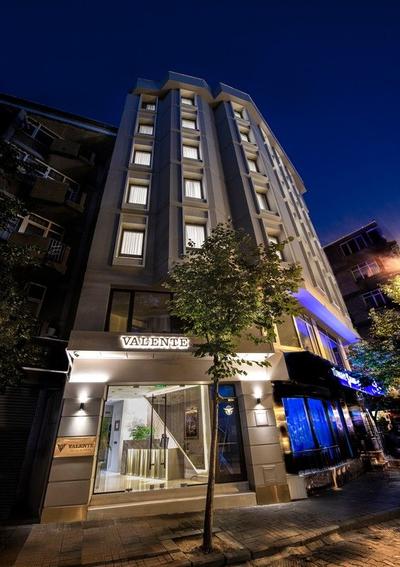 Valente Suites Hotel
