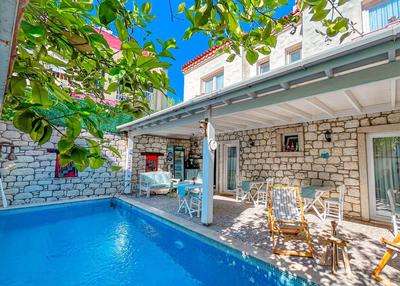 Zübeyde Hanim Otel Alaçati