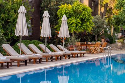 Luna Begonvil Taş Evler