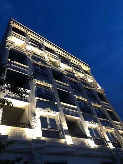 New White House Apart