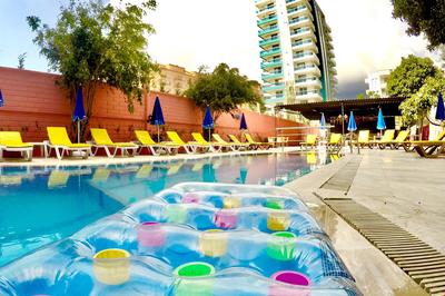 Gold Twins  Boutique Hoel