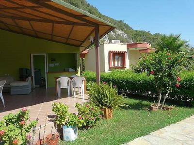 Oblomov Bungalows Apart