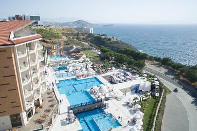 Ramada Resort By Wyndham Kusadasi & Golf