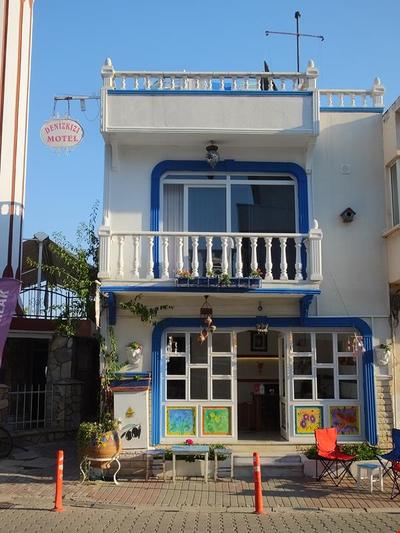 Deniz Kızı Motel Küçükkuyu