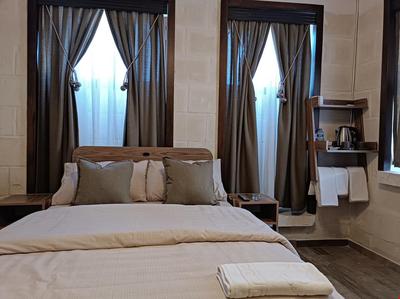 Ezel Hanım Konağı