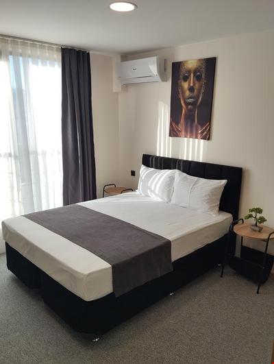 La Casa De Airport Hotel