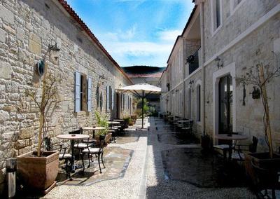 Griffon Boutique Hotel