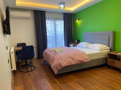 Renk Otel Karşıyaka