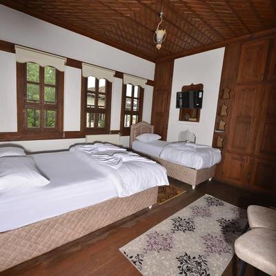 Sarnıçlı Birdane Konak