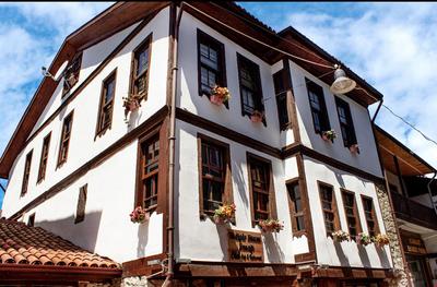 Yadigar Hanım Konağı