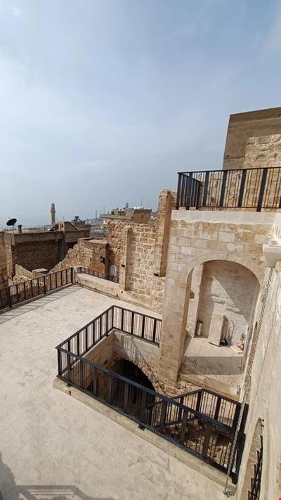 Tugmanersmall House Ajar