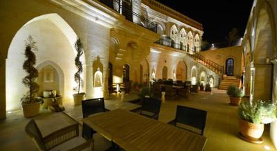 Shmayaa Hotel