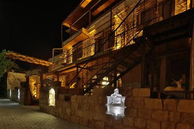 El Nazar Hotel & Cave Suites