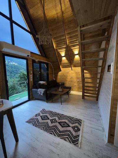 Hidden Garden Bungalow