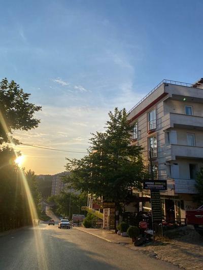 Kırmızı Beyaz Apart