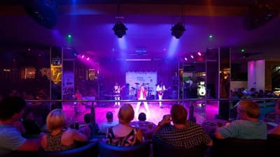 Paradise Park Fun Lifestyle Hotel