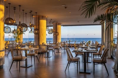 Hotel Faro, a Lopesan Collection Hotel