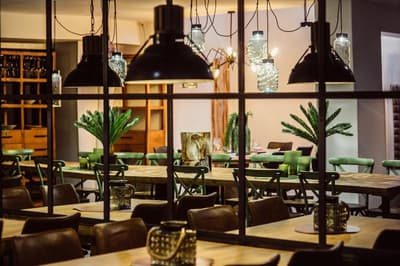 Hotel Cuevas